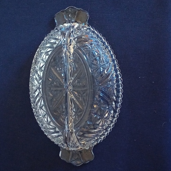 ANCHOR HOCK STARS AND BARS PATTERN IN BEAUTIFUL CUT GLASS SERVING DISH - Picture 5 of 5